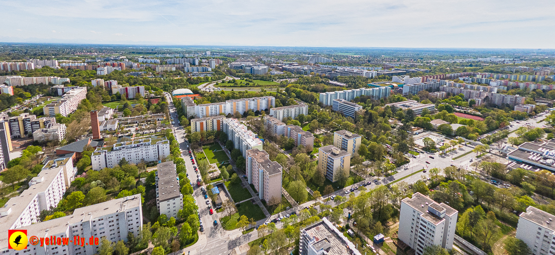 04.05.2023 - Luftbilder vom Marx-Zentrum uns seiner Umgebung in Neuperlach